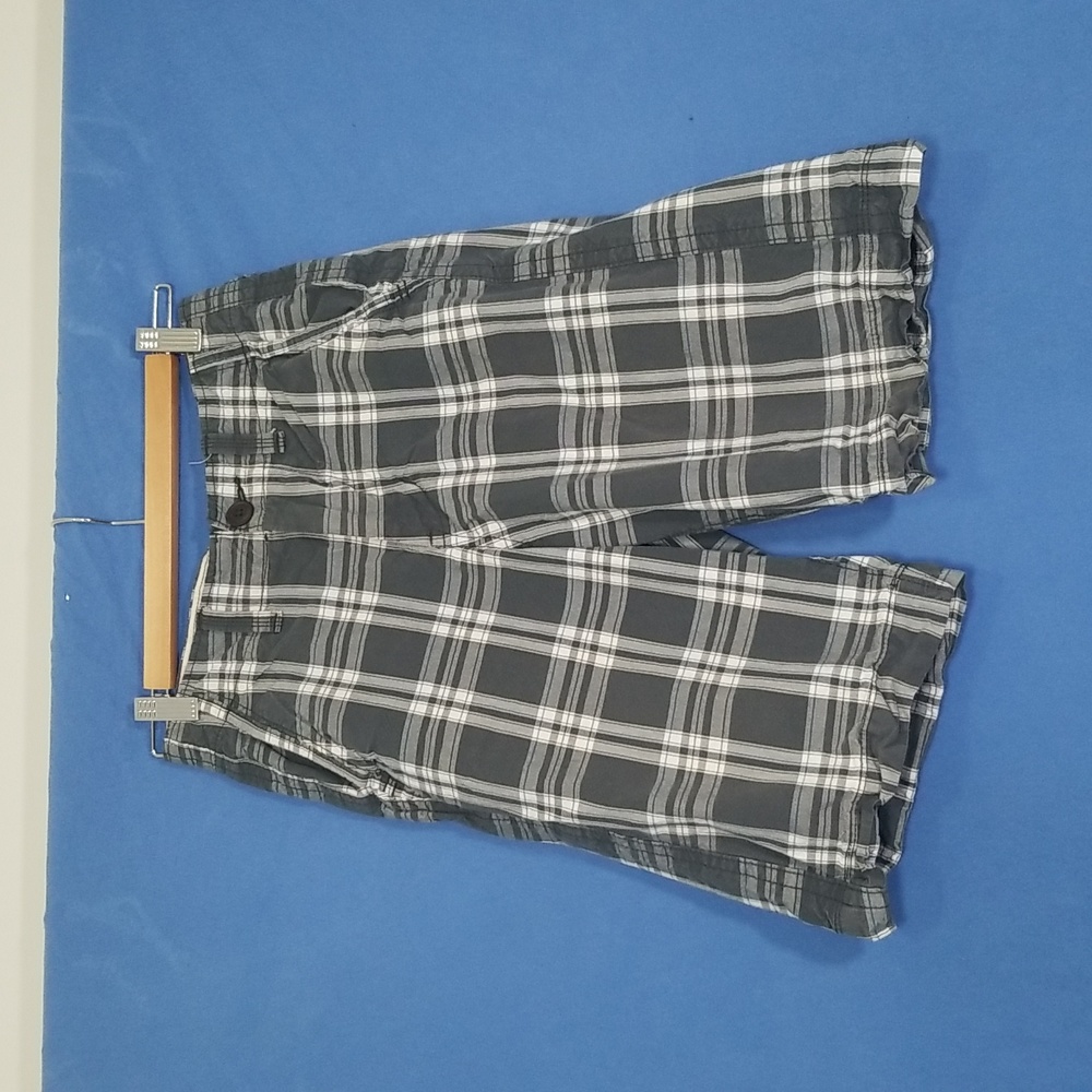 American Eagle Outfitters Longer Length Men's Plaid Gray Shorts S 26